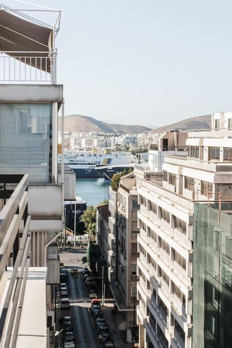 Piraeus Deluxe 2Bdr Apt - Near Metro And Port ภายนอก รูปภาพ